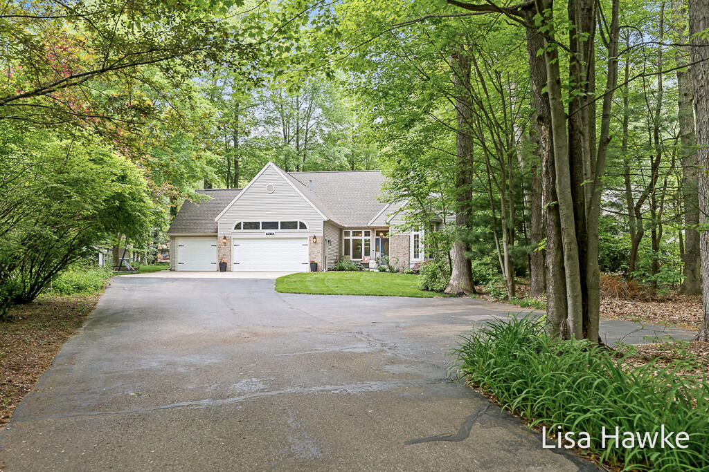 19047 North Fruitport Road Spring Lake, MI 49456 - Photo 2 of 53 19047N.FruitportRd-2LoRes