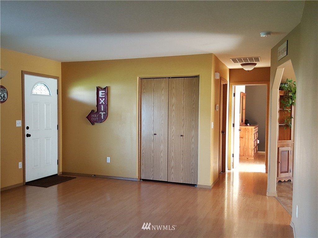 17945 Danby Drive Southwest Rochester, WA 98579 - Photo 3 of 23 Gallery Image 3