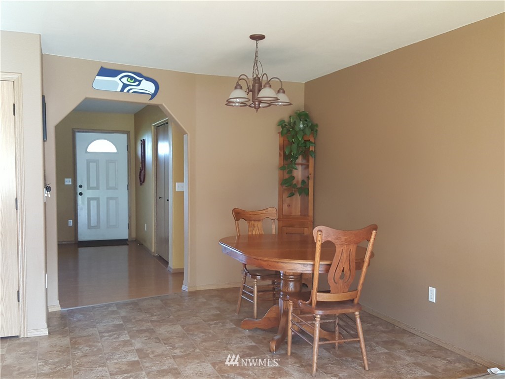 17945 Danby Drive Southwest Rochester, WA 98579 - Photo 5 of 23 Gallery Image 5