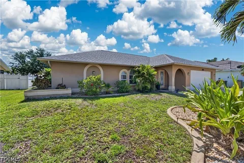 $395,900 | 4005 Southwest 27th Avenue, Cape Coral, FL 33914