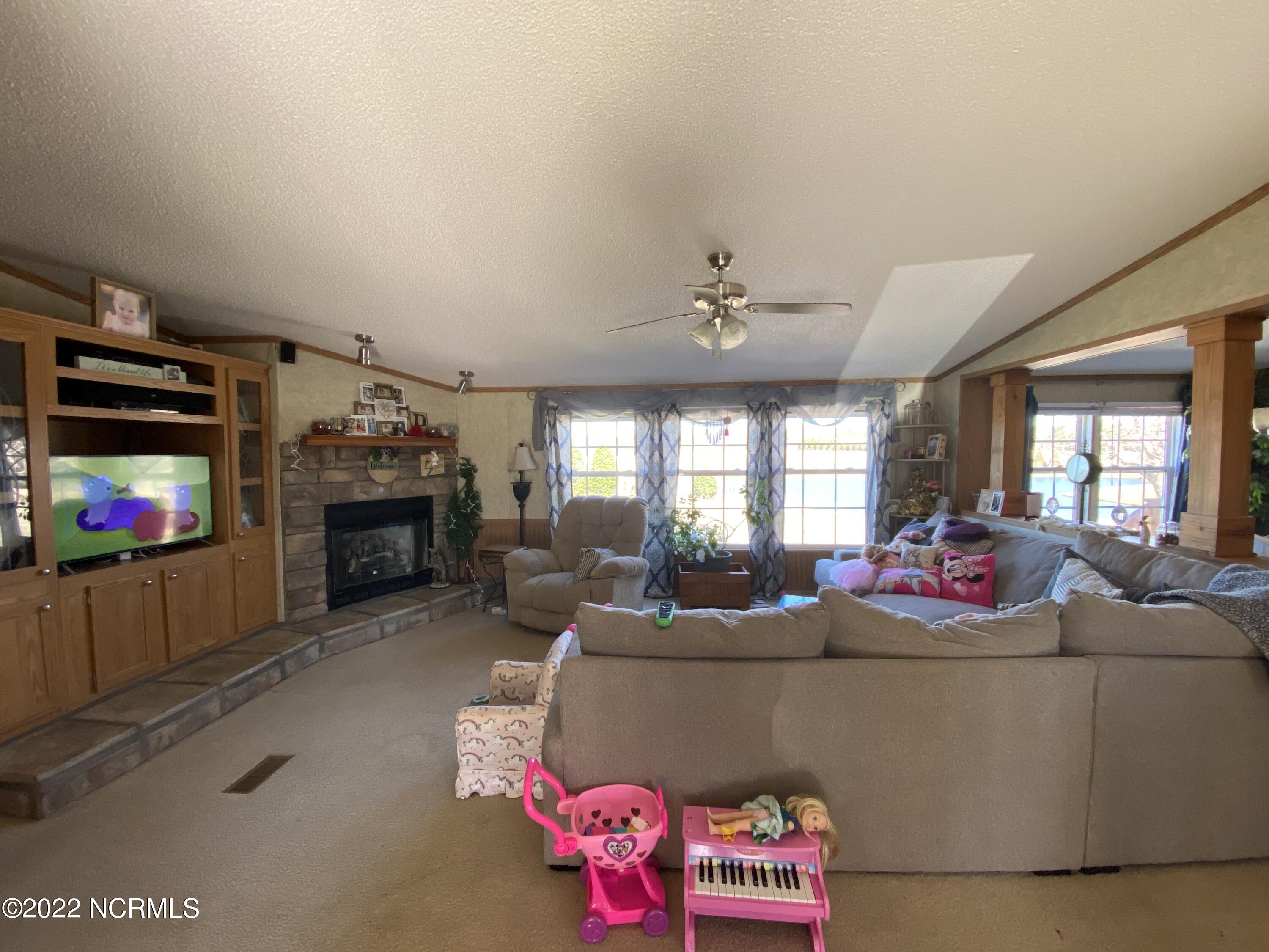 2228 Dowd Road Carthage, NC 28327 - Photo 5 of 14 Family Room