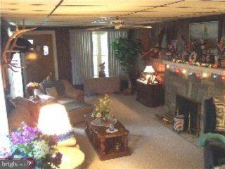 60 Cacoosing Avenue Sinking Spring, PA 19608 - Photo 4 of 6