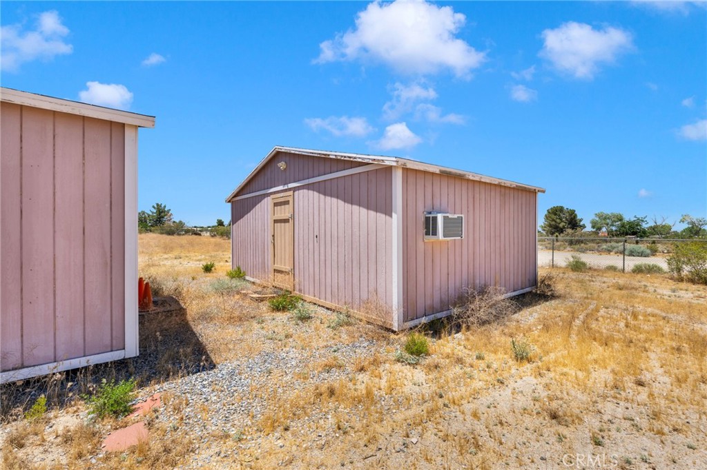 12472 Oasis Road Pinon Hills, CA 92372 - Photo 45 of 58