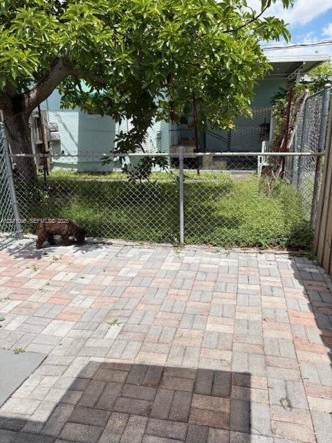 3245 Southwest 82nd Avenue, Unit A Miami, FL 33155 - Photo 13 of 18