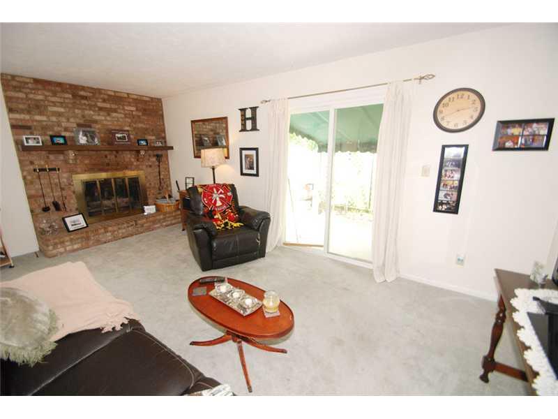 242 West Street Pendleton, IN 46064 - Photo 5 of 18 Gallery Image 5