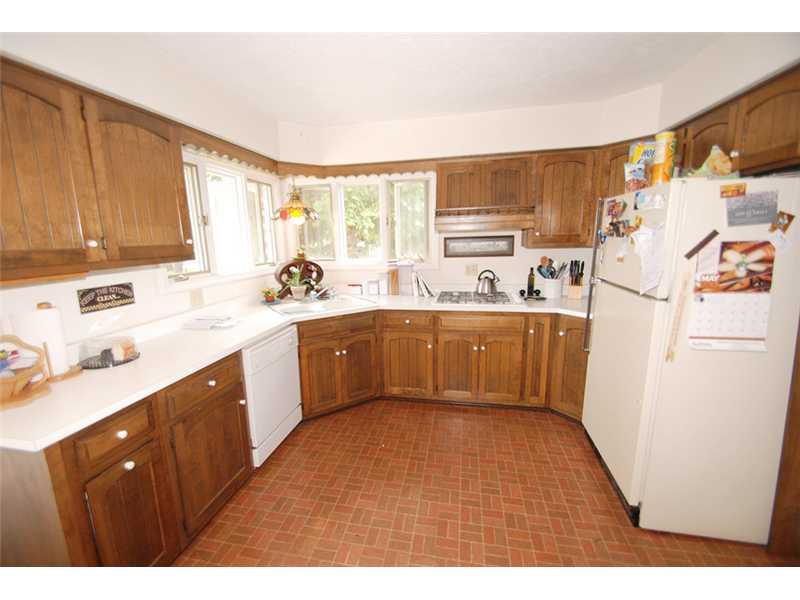 242 West Street Pendleton, IN 46064 - Photo 6 of 18 Gallery Image 6
