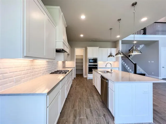 a view of an entryway of a house