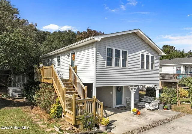 $490,000 | 2910 South Meekins Avenue, Nags Head, NC 27959