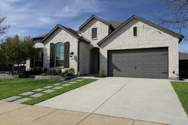 $430,000 | 1101 Claiborne Drive, Aubrey, TX 76227