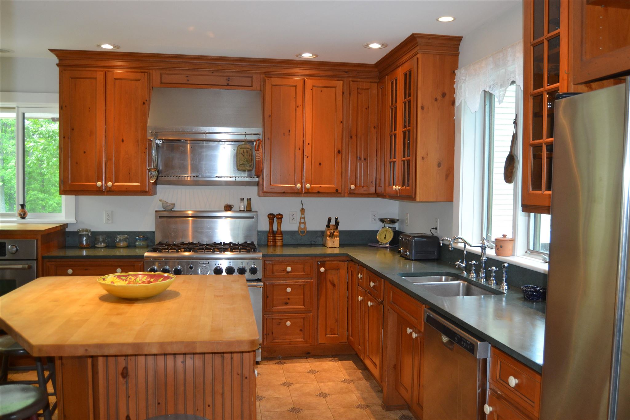 82 Main Street Vergennes, VT 05491 - Photo 6 of 39 Gallery Image 6