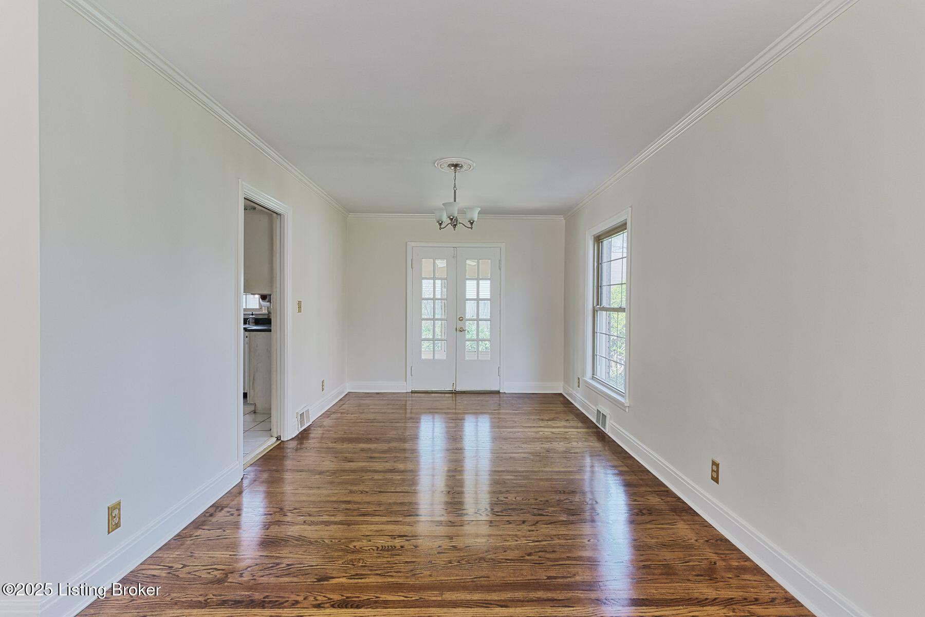 408 Oread Road Louisville, KY 40207 - Photo 10 of 39 photo_online_010