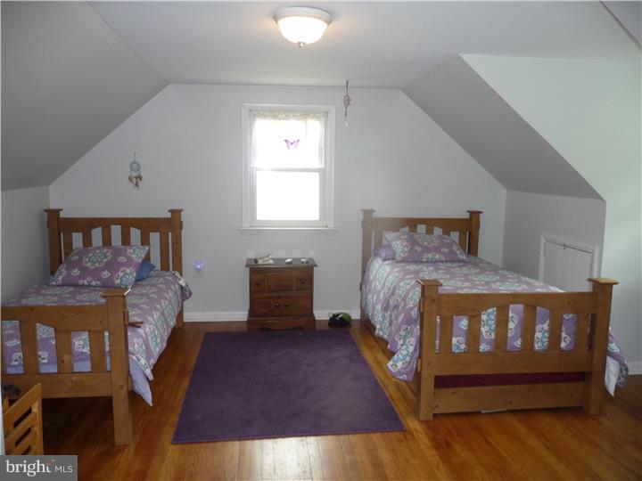 58 Gedney Road Lawrenceville, NJ 08648 - Photo 9 of 14 Bedroom 2