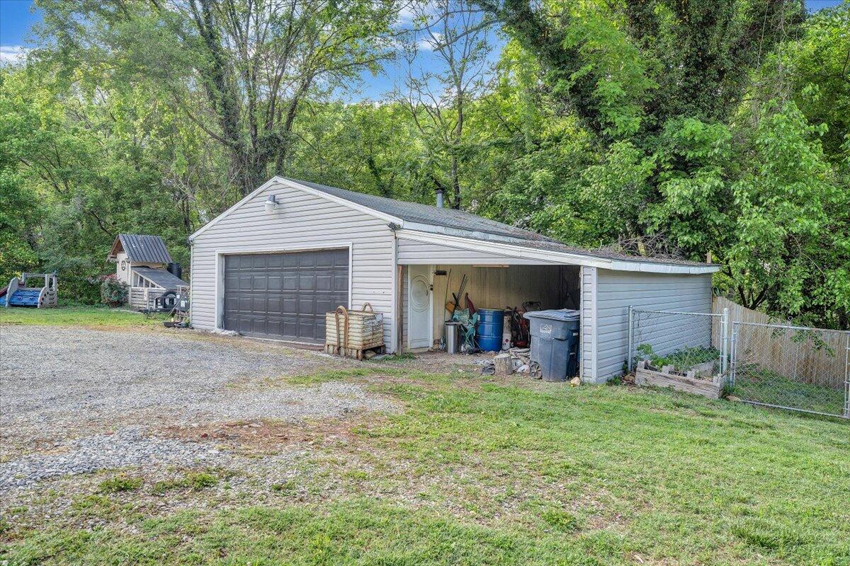 3502 Yellow Mountain Road Southeast Roanoke, VA 24014 - Photo 28 of 30 IMG_5838