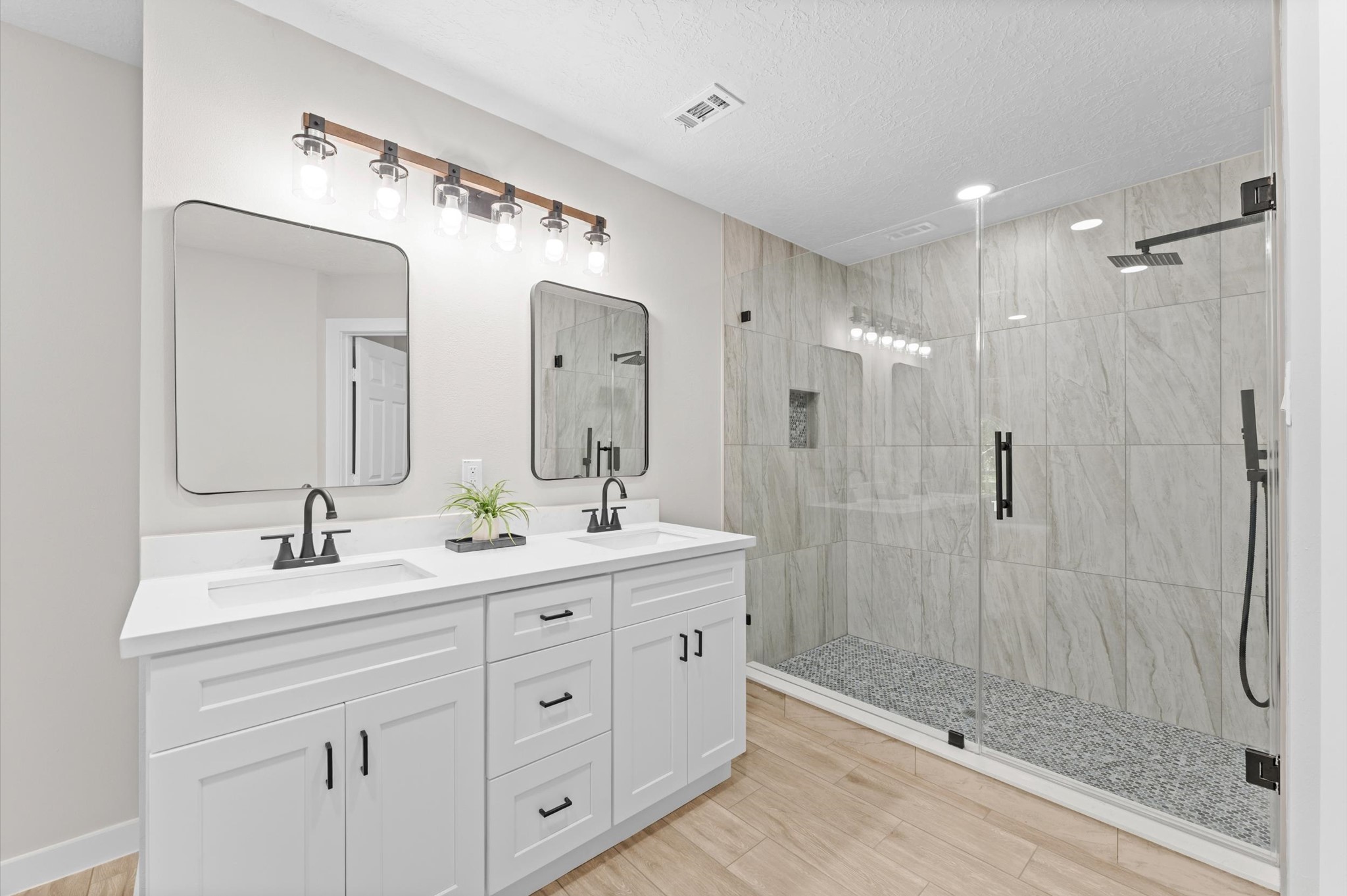 17603 Surreywest Lane Spring, TX 77379 - Photo 19 of 35