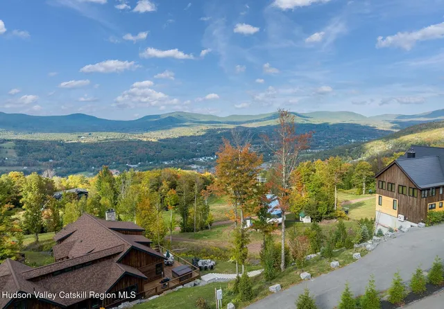 $500,000 | 220-240 Club Road, Windham, NY 12496