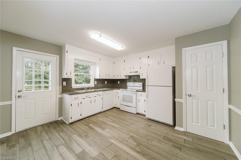 3772 Day Road Walkertown, NC 27051 - Photo 9 of 31 Gallery Image 9