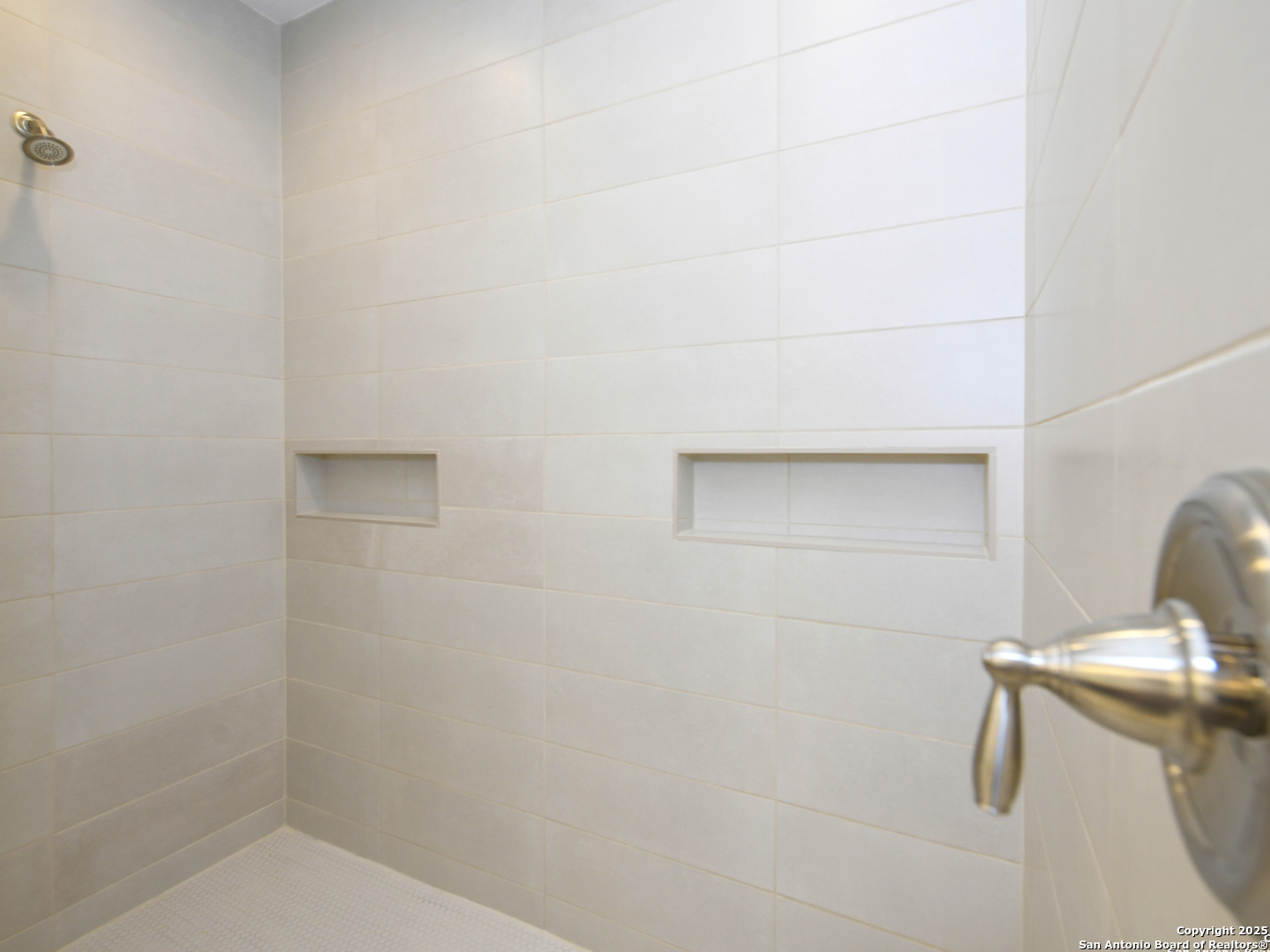 1430 Hays Street, Unit 101 San Antonio, TX 78202 - Photo 14 of 25 a bathroom with a shower