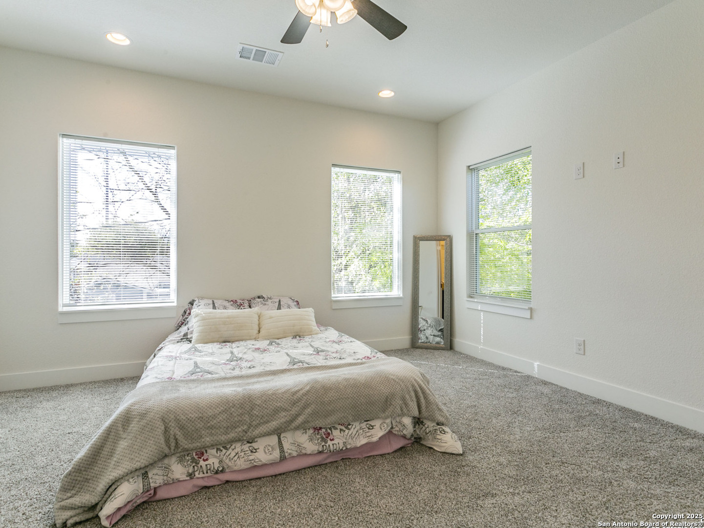 1430 Hays Street, Unit 101 San Antonio, TX 78202 - Photo 25 of 25 a bedroom with a bed and a window