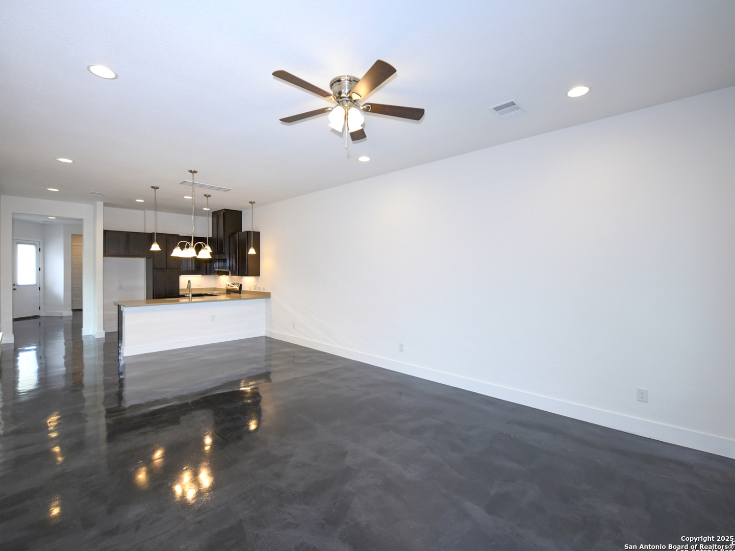 1430 Hays Street, Unit 101 San Antonio, TX 78202 - Photo 3 of 25 a view of workspace