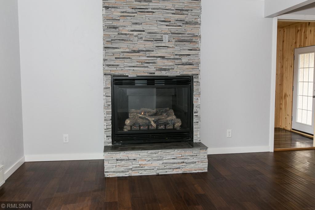 2197 Haddington Road Roseville, MN 55113 - Photo 12 of 31