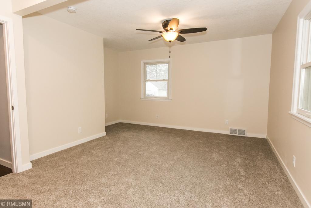 2197 Haddington Road Roseville, MN 55113 - Photo 16 of 31