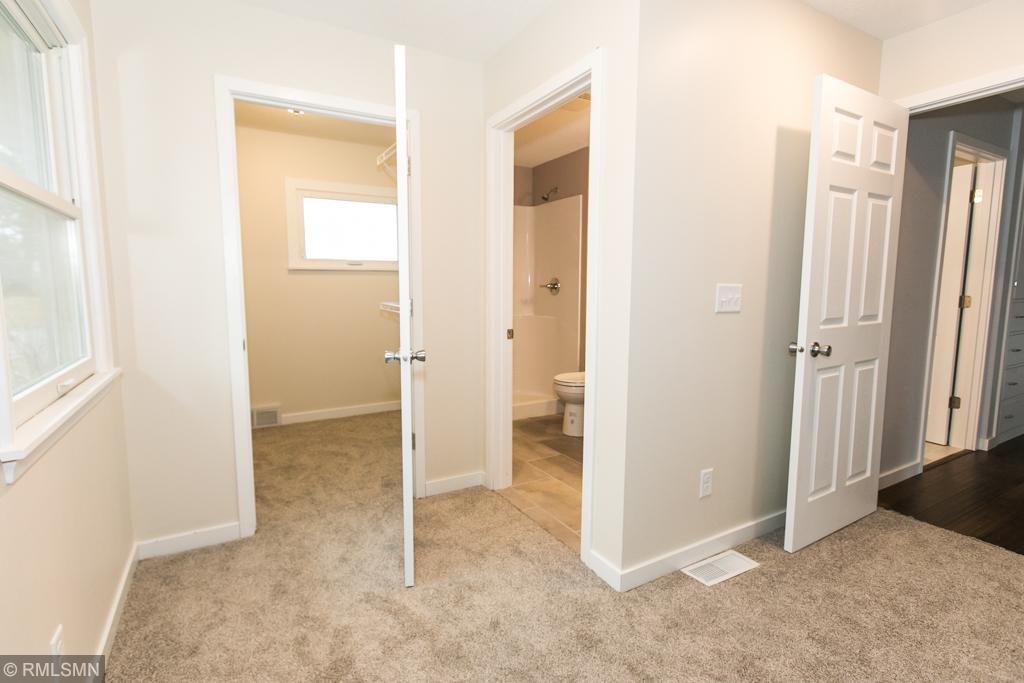 2197 Haddington Road Roseville, MN 55113 - Photo 19 of 31