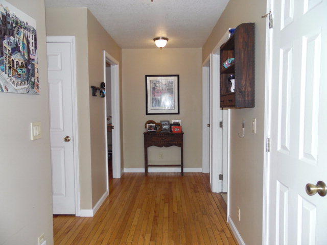302 Muddy Pond Road Monterey, TN 38574 - Photo 10 of 38 169727_9