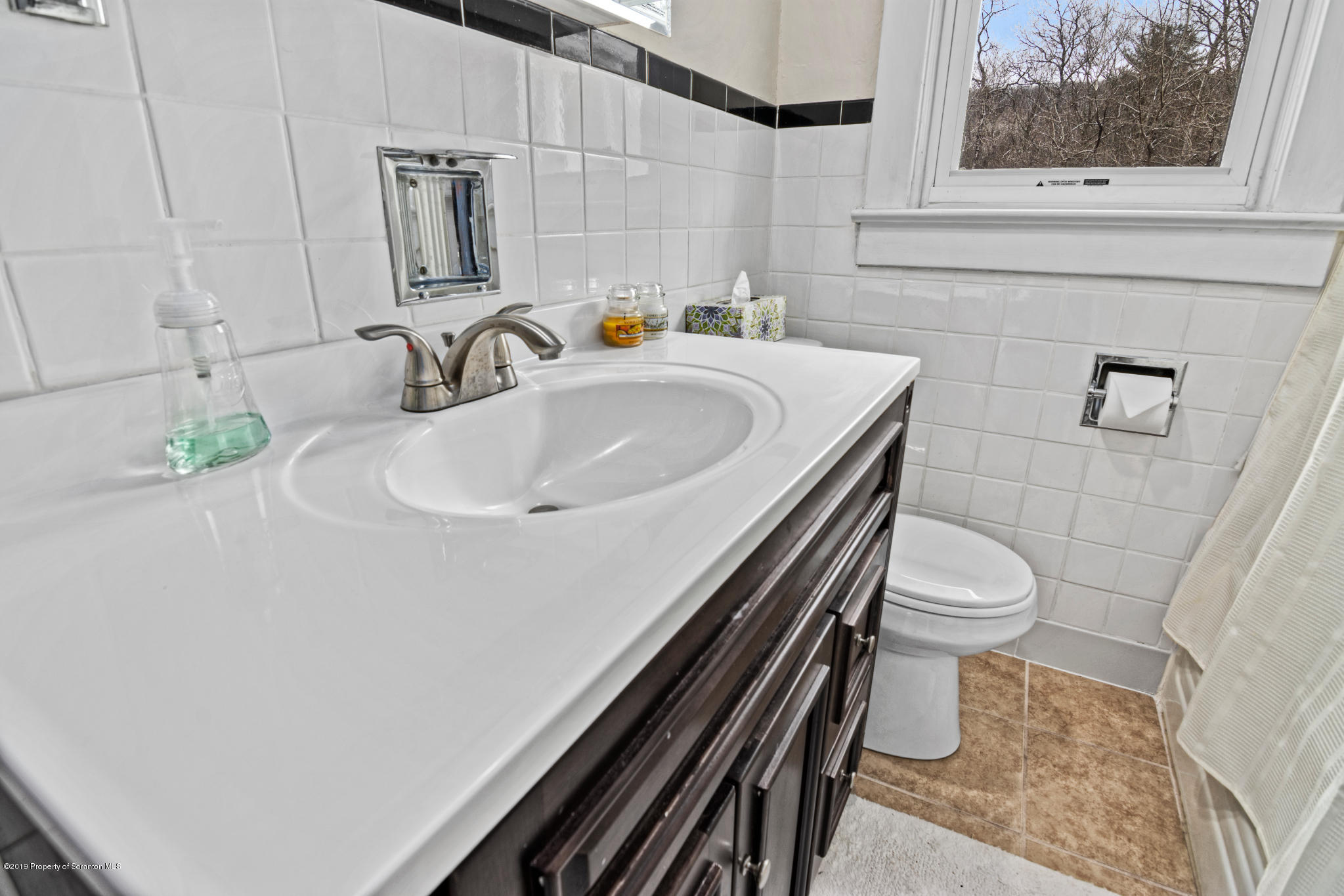 532 Huntsville Road Dallas, PA 18612 - Photo 12 of 28 Gallery Image 12
