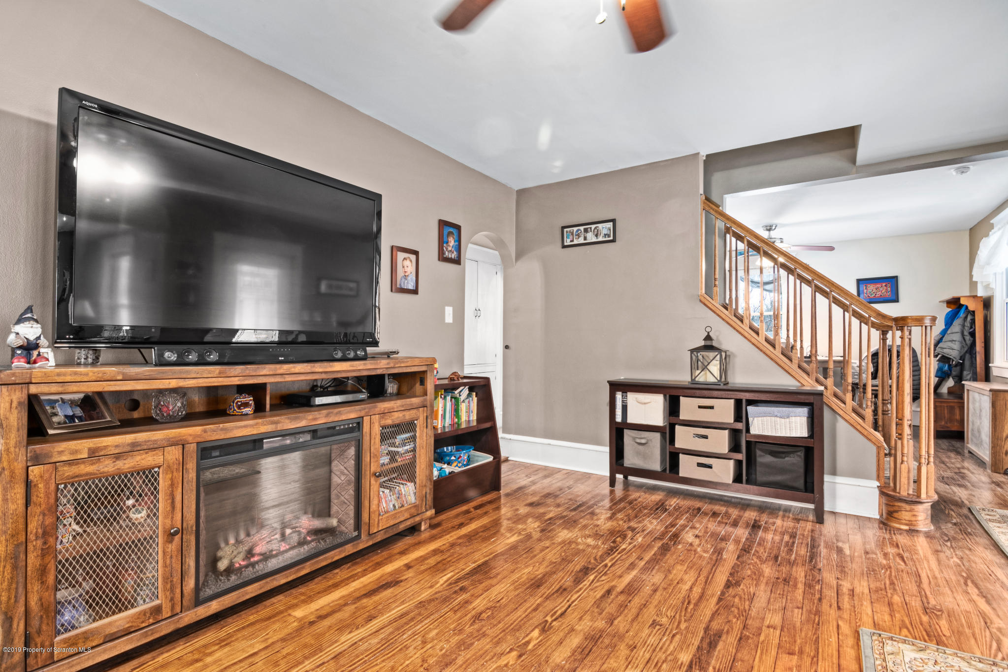 532 Huntsville Road Dallas, PA 18612 - Photo 3 of 28 Gallery Image 3
