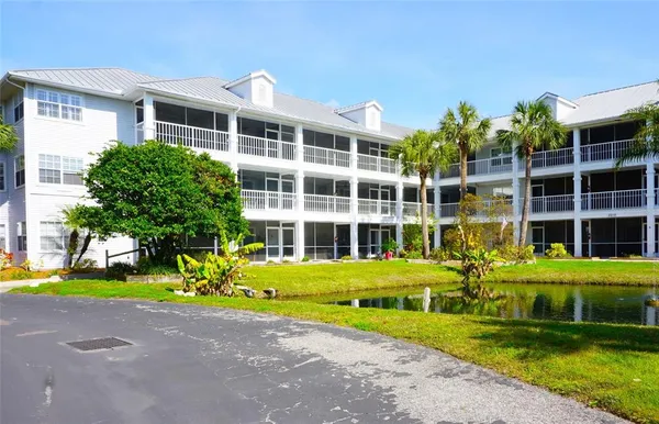 $99,000 | 2164 Vista Del Sol Circle, Unit 505, Lutz, FL 33558