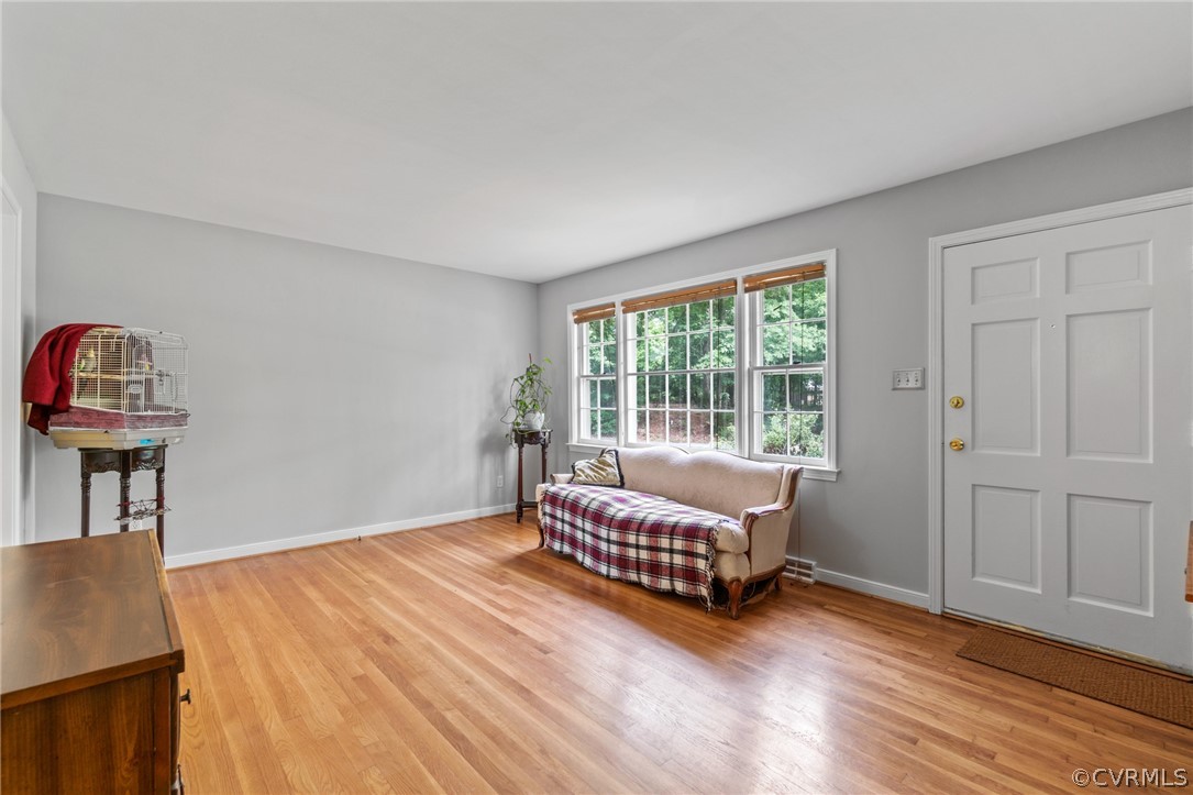 10471 Epsilon Road Richmond, VA 23235 - Photo 4 of 35 Gallery Image 4