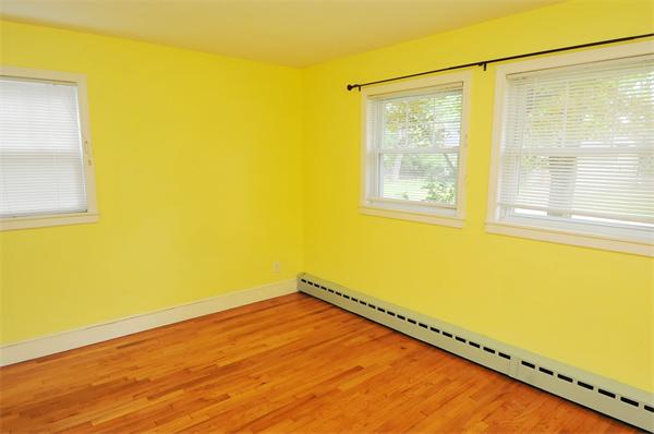 61 Grattan Street Springfield, MA 01119 - Photo 11 of 18 Gallery Image 11