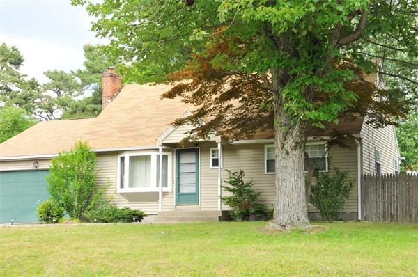 61 Grattan Street Springfield, MA 01119 - Photo 2 of 18 Gallery Image 2