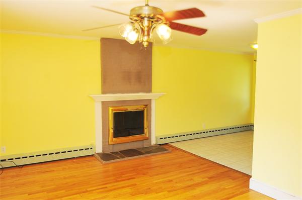 61 Grattan Street Springfield, MA 01119 - Photo 5 of 18 Gallery Image 5