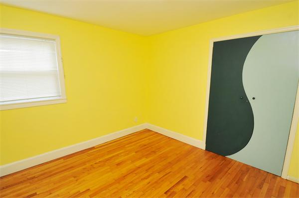 61 Grattan Street Springfield, MA 01119 - Photo 10 of 18 Gallery Image 10