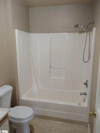 $995 | 104 B Garden Spot Circle, Liberty, SC 29657