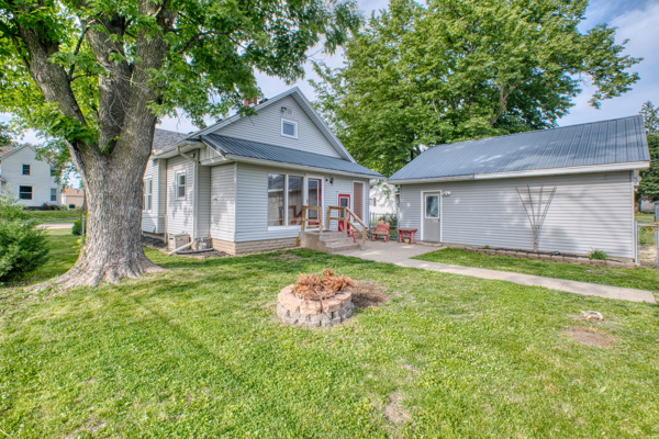 922 9th Avenue Fulton, IL 61252 - Photo 29 of 31