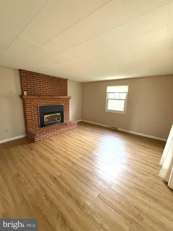 $1,500 | 4324 Valley Road, Enola, PA 17025