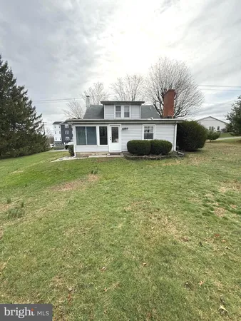 $1,500 | 4324 Valley Road, Enola, PA 17025