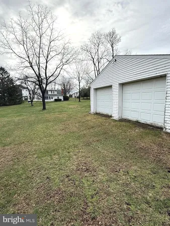 $1,500 | 4324 Valley Road, Enola, PA 17025