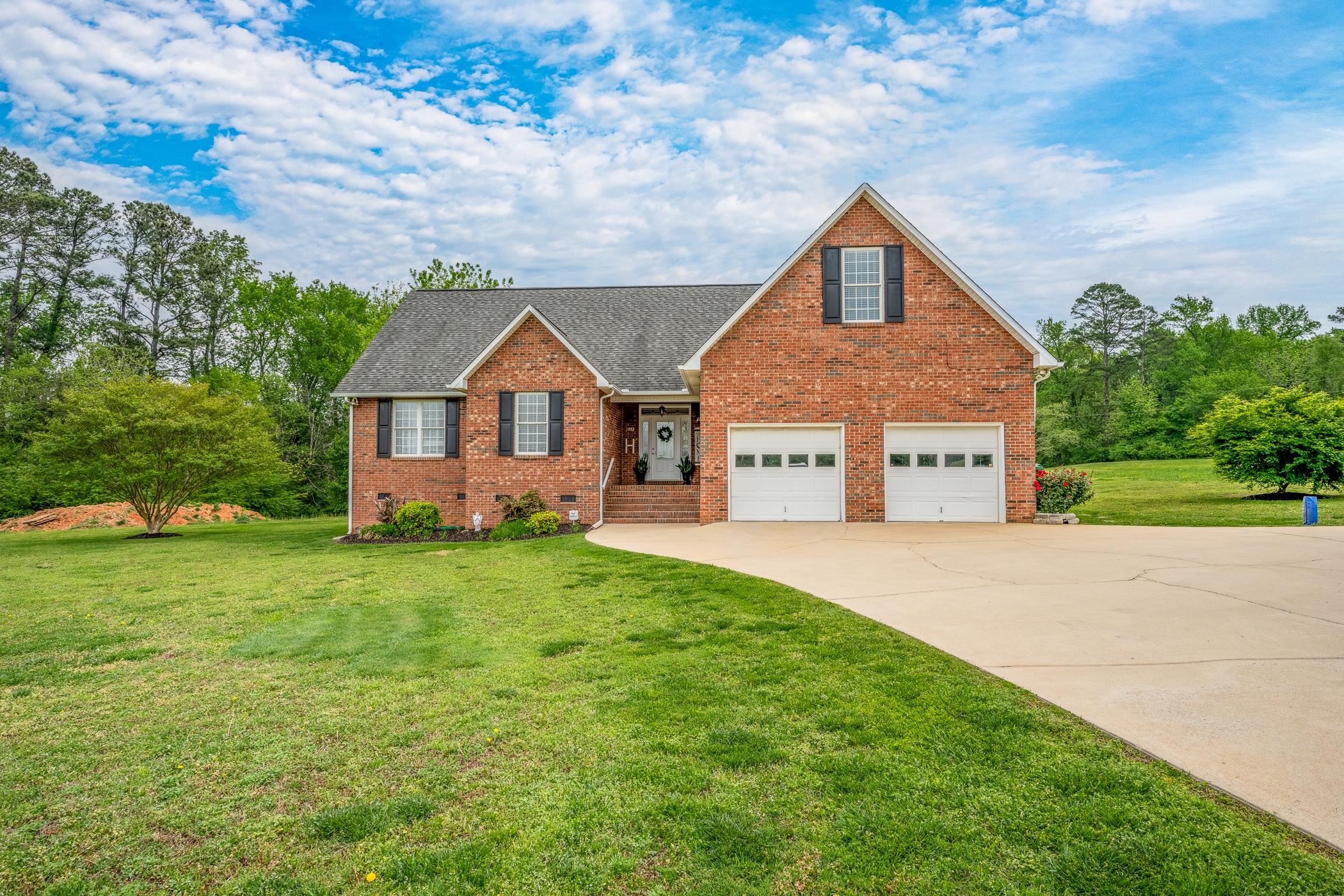 1033 South Rutherford Street Blacksburg, SC 29702 - Photo 1 of 28
