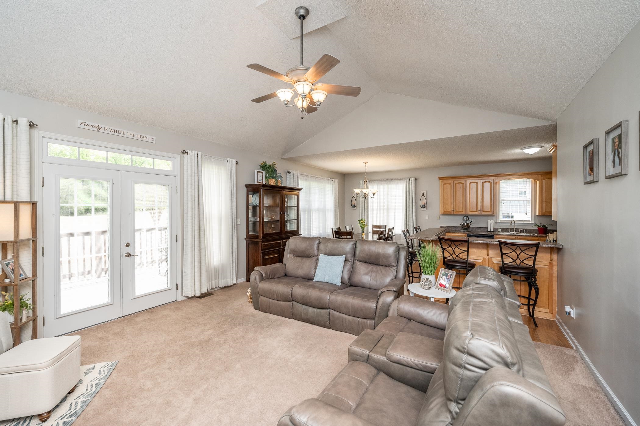 1033 South Rutherford Street Blacksburg, SC 29702 - Photo 9 of 28
