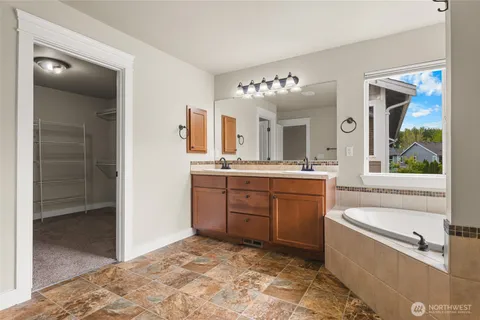 $699,950 | 4215 Cashmere Drive Northeast, Lacey, WA 98516