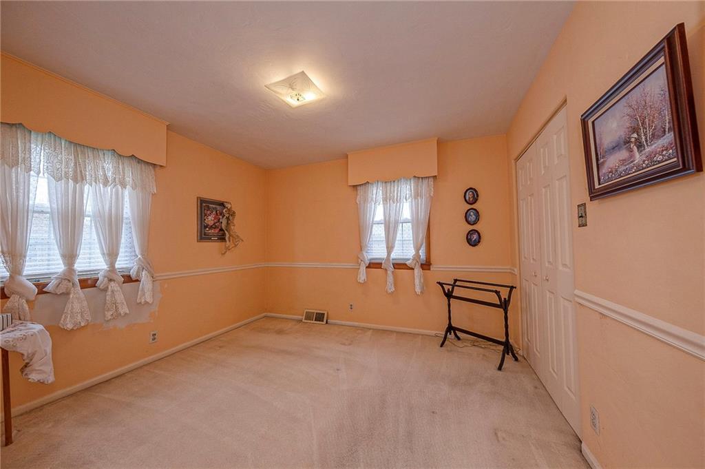 699 Kaye Avenue Monaca, PA 15061 - Photo 16 of 43