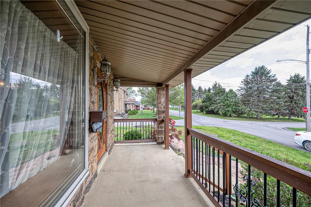 699 Kaye Avenue Monaca, PA 15061 - Photo 3 of 43