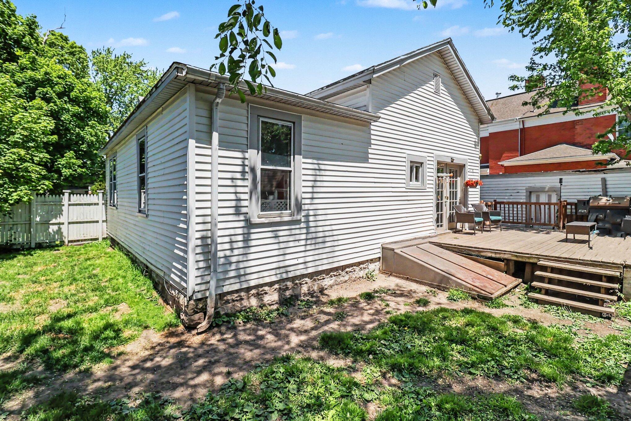 411 5th Street Manistee, MI 49660 - Photo 15 of 18 5r6a9227