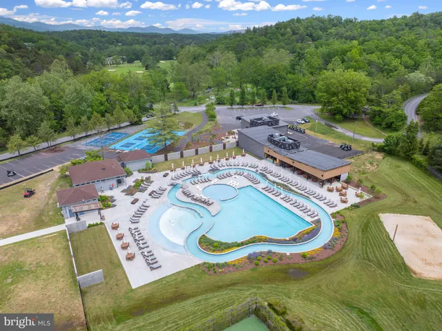 $775,000 | 272 Fritzel Way, Basye, VA 22842