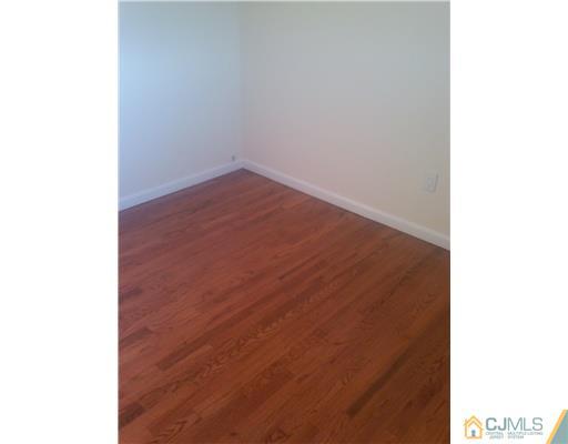 94 Westminster Road Colonia, NJ 07067 - Photo 8 of 10 Gallery Image 8