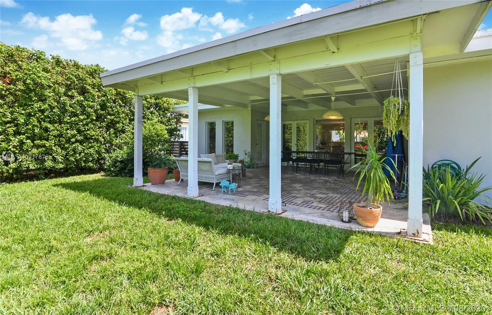 12580 Palm Road North Miami, FL 33181 - Photo 11 of 12 Gallery Image 11