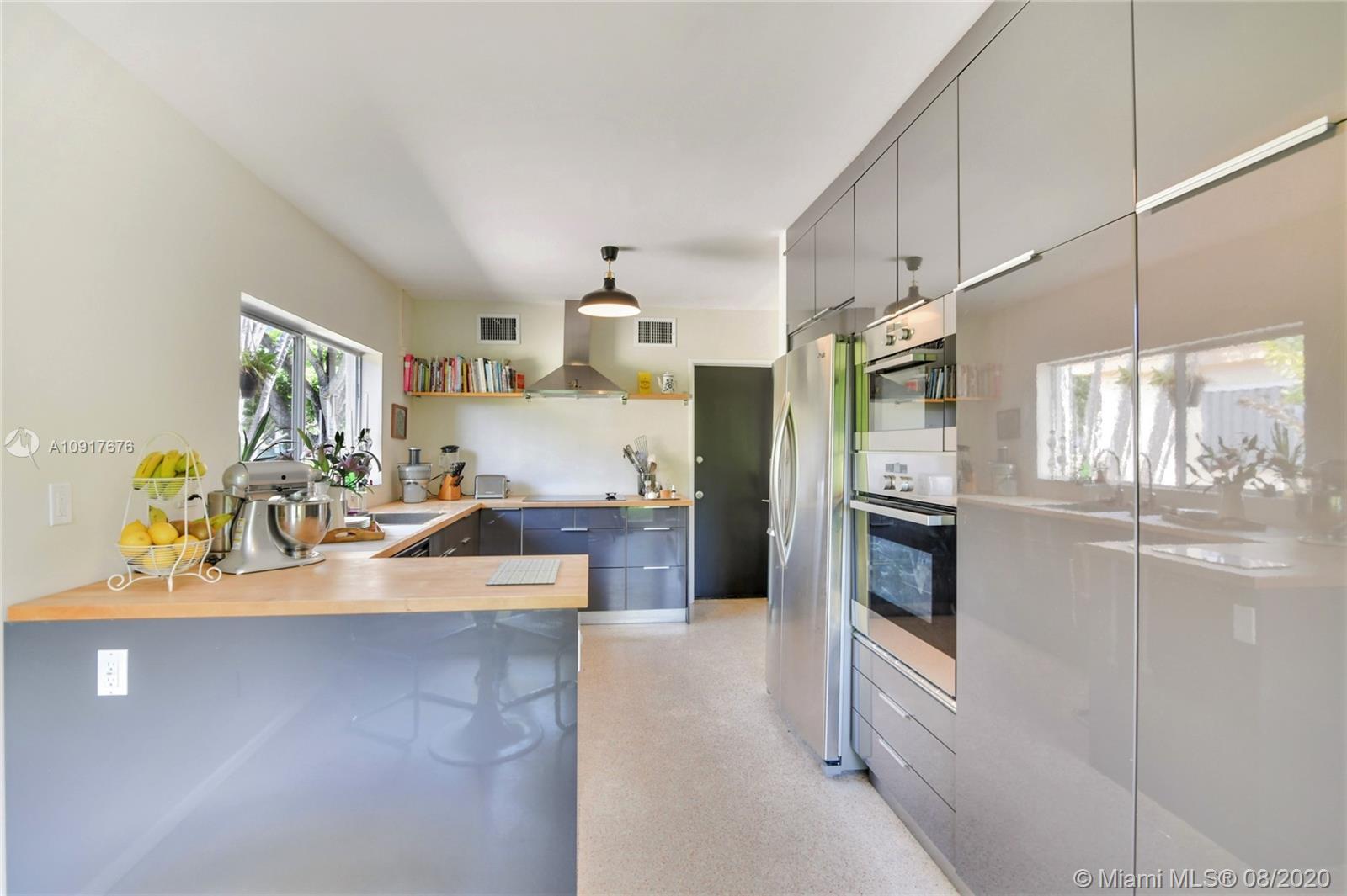12580 Palm Road North Miami, FL 33181 - Photo 6 of 12 Gallery Image 6